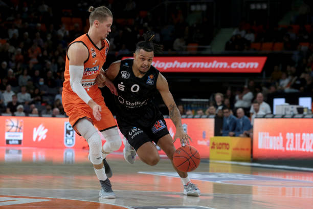 本次赛事将 本次赛事将