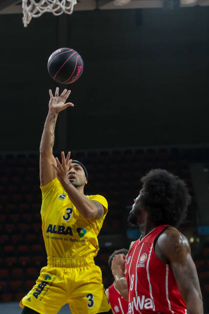 更揭示了他 更揭示了他