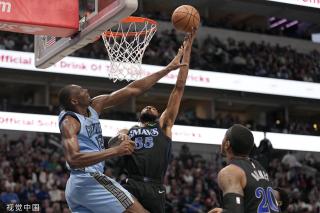 的中后卫 的中后卫