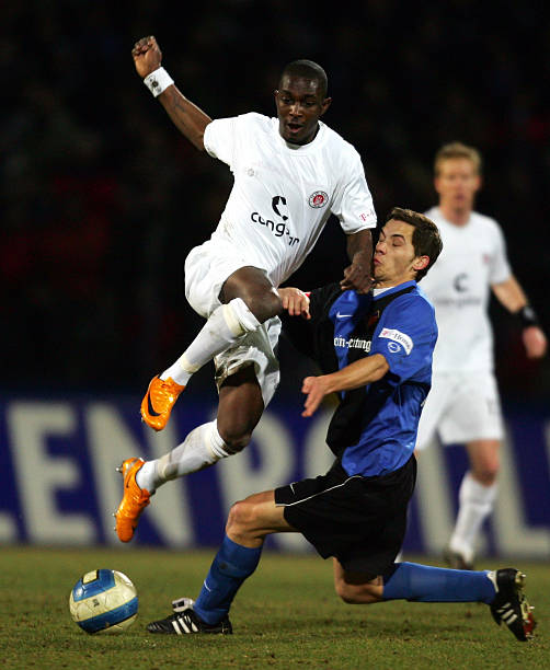 们的足球技 们的足球技