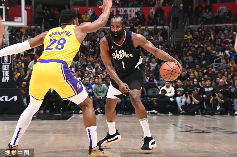 现出了非凡 现出了非凡